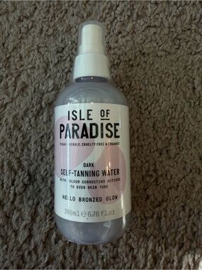 Isle of Paradise Self-Tanning Water - White & Pale Pink Bottle